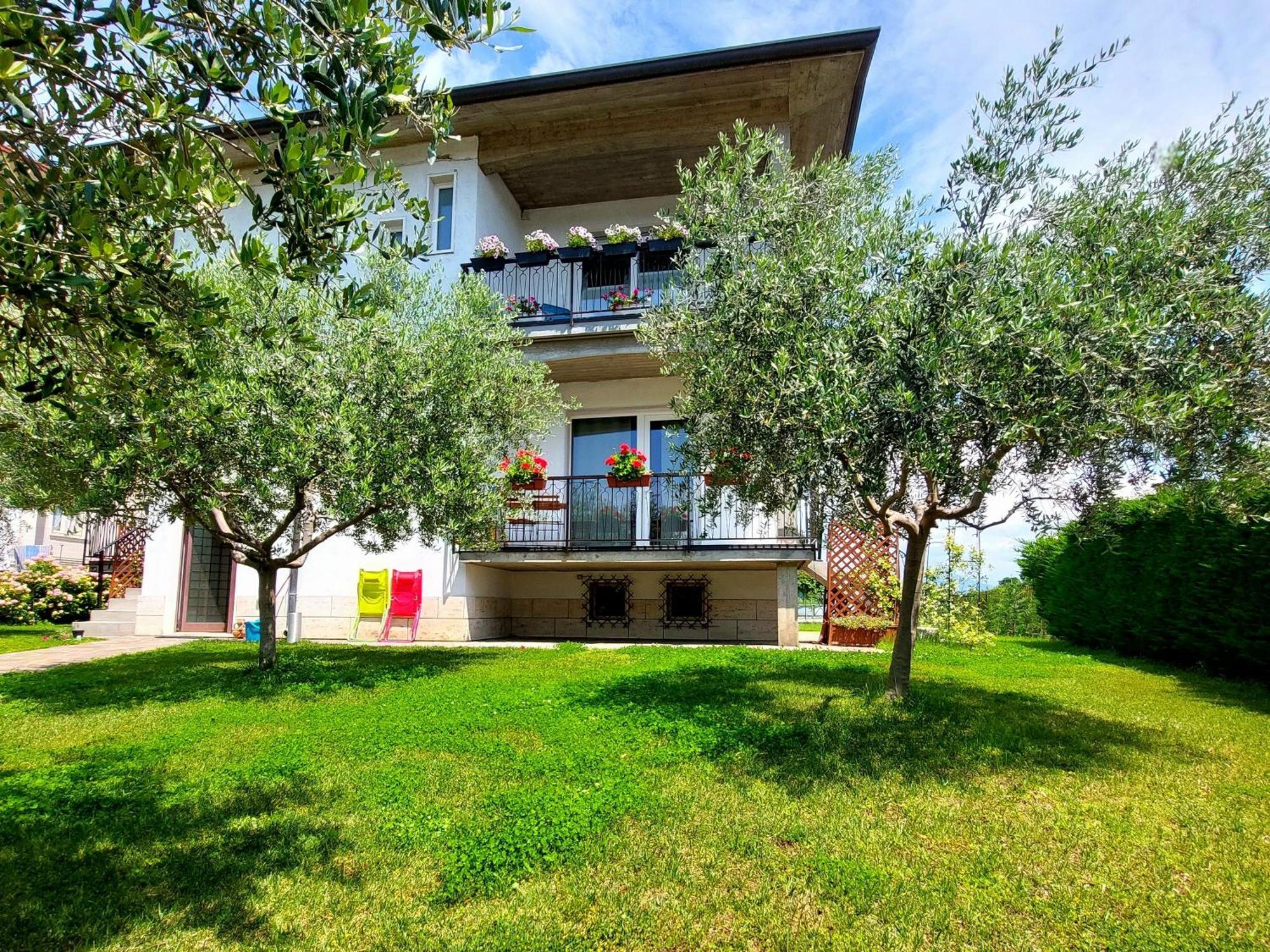 Villa Dolcitalia Tra Gardaland E Le Terme Di Cola Lazise 外观 照片